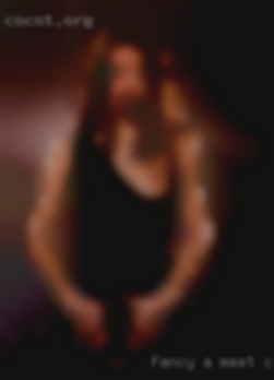 Fancy couples in NZ a meet up with a married woman?